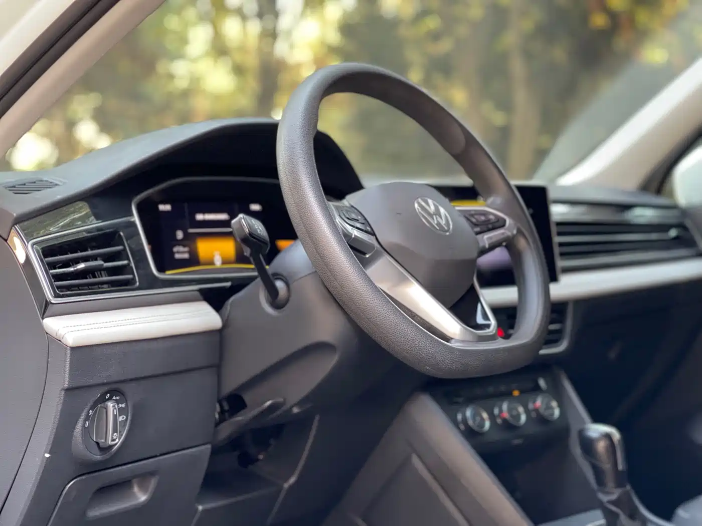 Volkswagen Tiguan L 2022 330TSI Automatic 2WD Comfort Edition фото 4