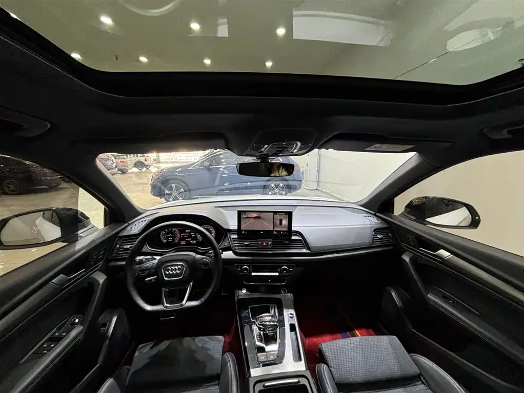 Audi Q5L Sportback 2022 Facelift 40 TFSI Luxury Style фото 6