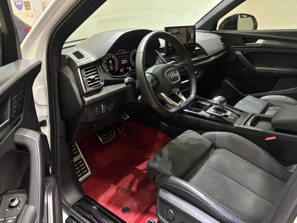Audi Q5L Sportback 2022 Facelift 40 TFSI Luxury Style фото 16