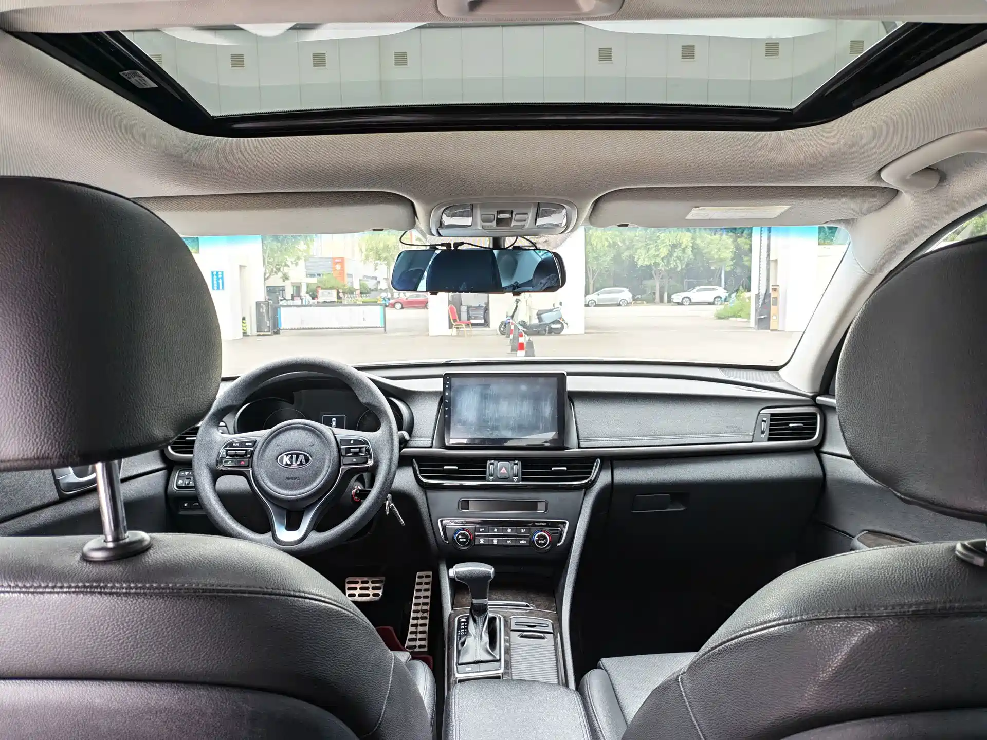 Фото 3 - Kia K5