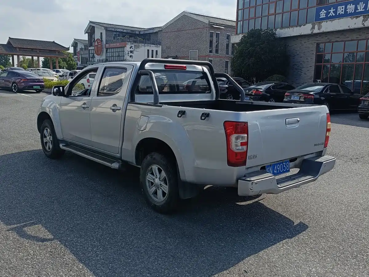 Фото 8 - Isuzu Ruimai
