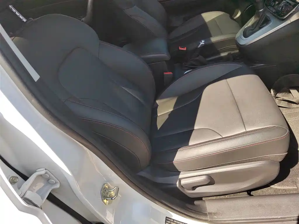 Haval M6 2019 1.5T DCT 2WD Elite Type China VI фото 20