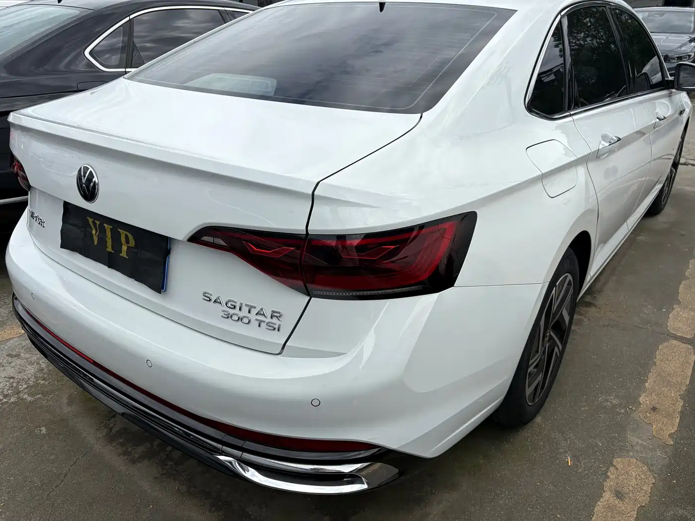 Volkswagen Sagitar 2023 300TSI DSG Surpassing Edition фото 4