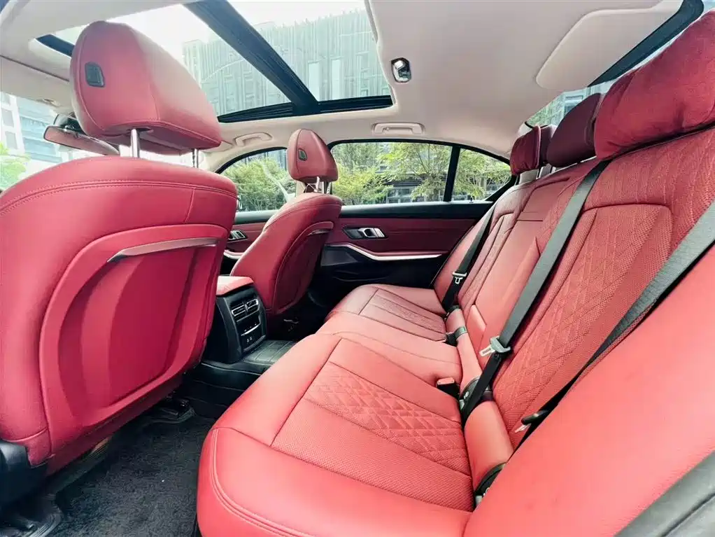 BMW 3 Series 2024 325Li M Sport Package фото 16