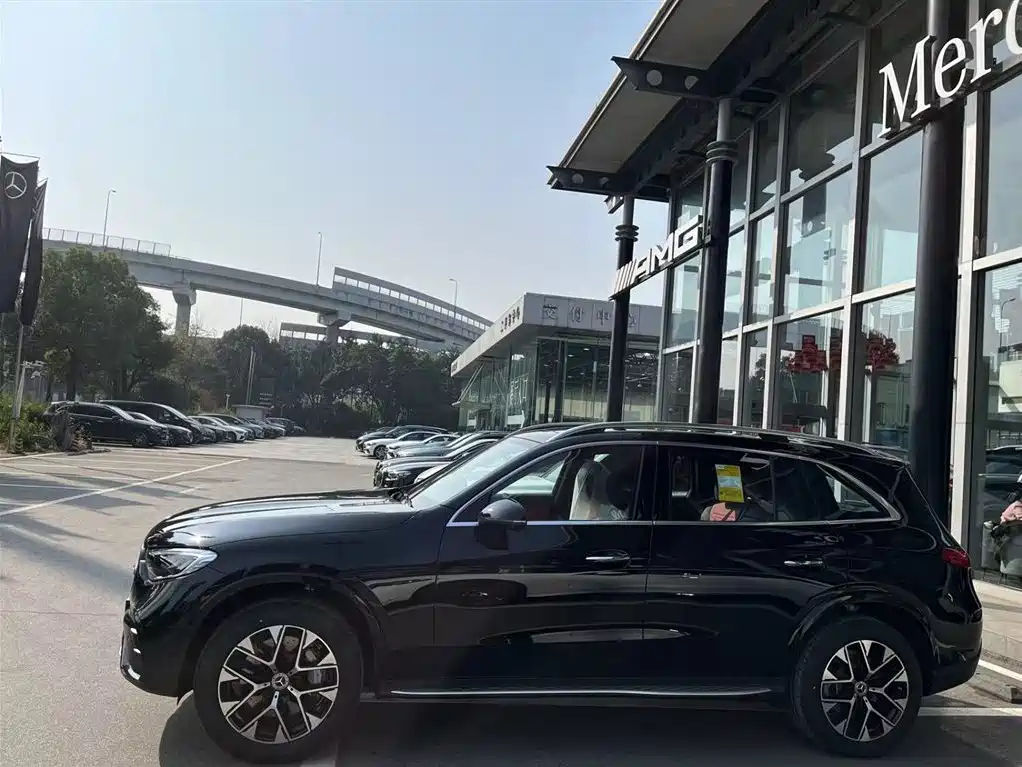 Mercedes-Benz GLC New Energy 2025 350 e L 4MATIC Collector's Edition фото 5