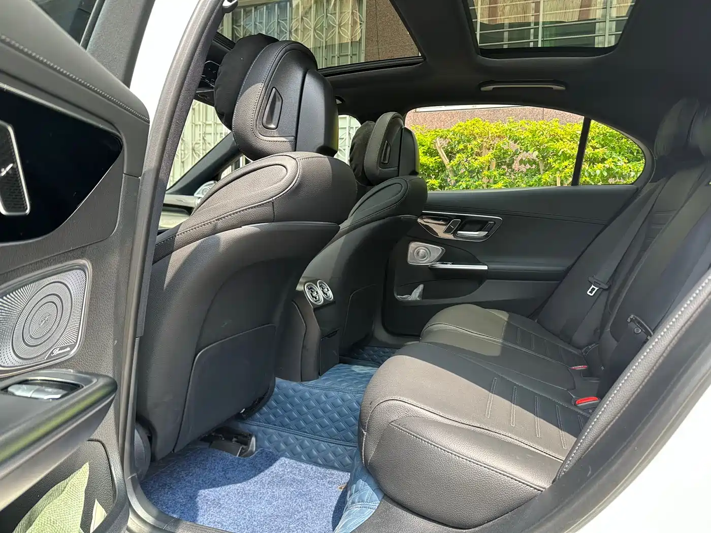 Mercedes-Benz C-Class 2024 C 260 L Night Edition Sport фото 6
