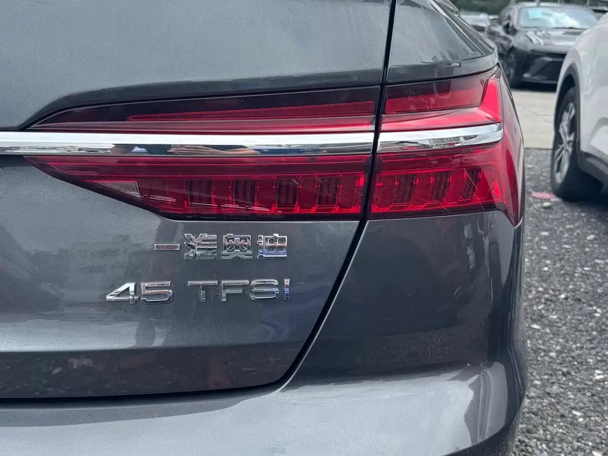 Audi A6L 2020 45 TFSI quattro Premium Dynamic фото 18