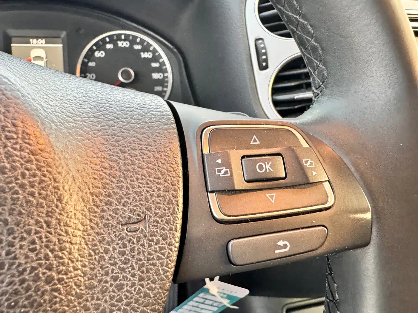 Volkswagen Tiguan 2015 1.8TSI Automatic 4WD Highline фото 24