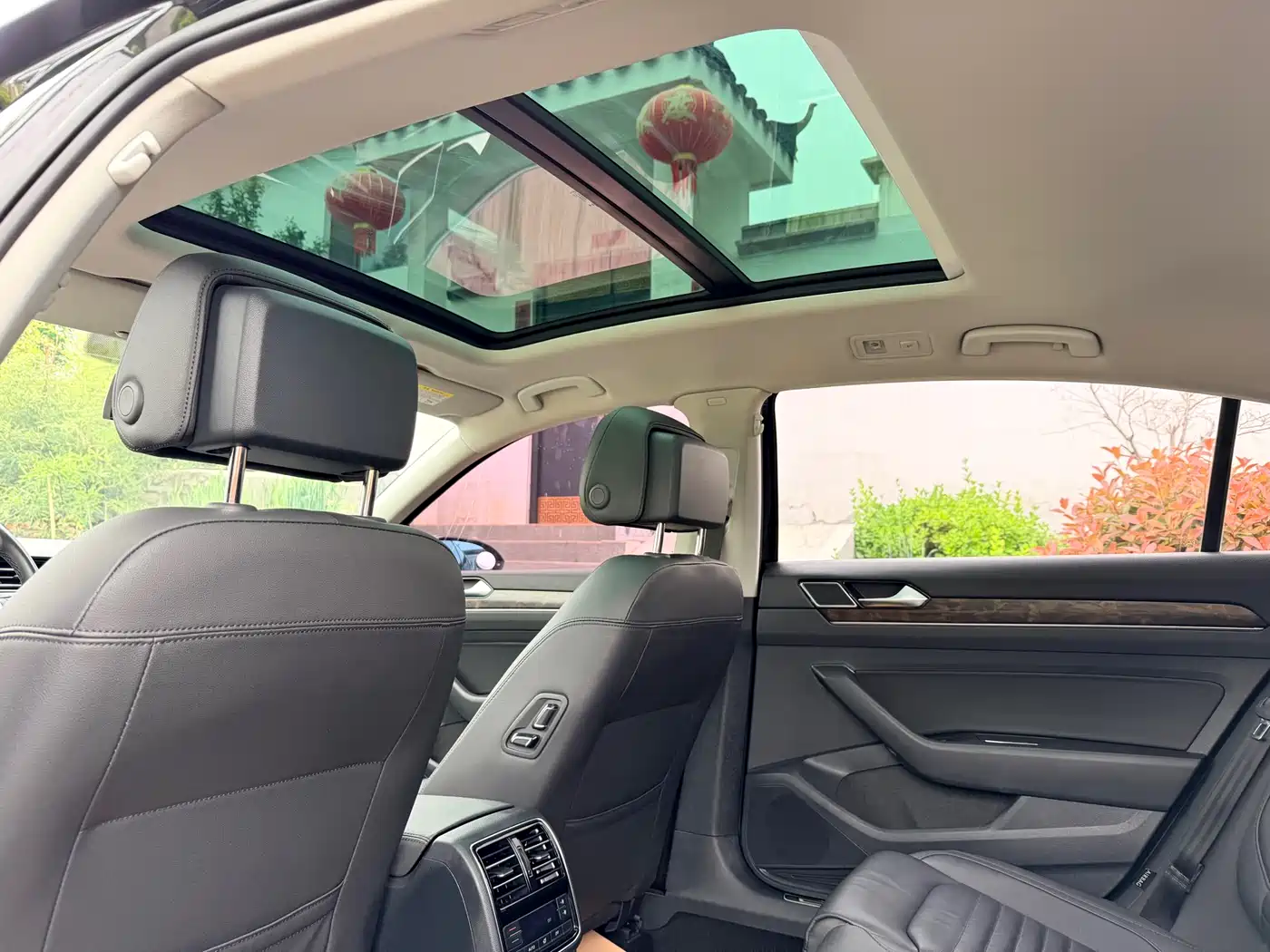 Volkswagen Magotan 2019 330TSI DSG Luxury Class China VI фото 10
