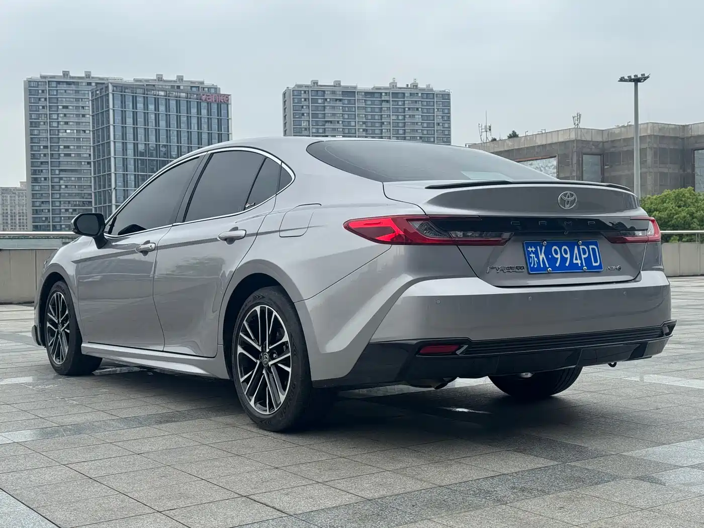 Toyota Camry 2026 Hybrid 2.0HSE Sport Lite Edition фото 7