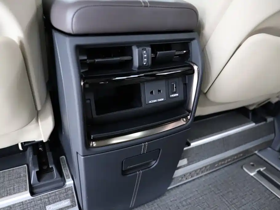 Toyota Alphard 2025 2025 Hybrid 2.5L Ultimate Gold Edition