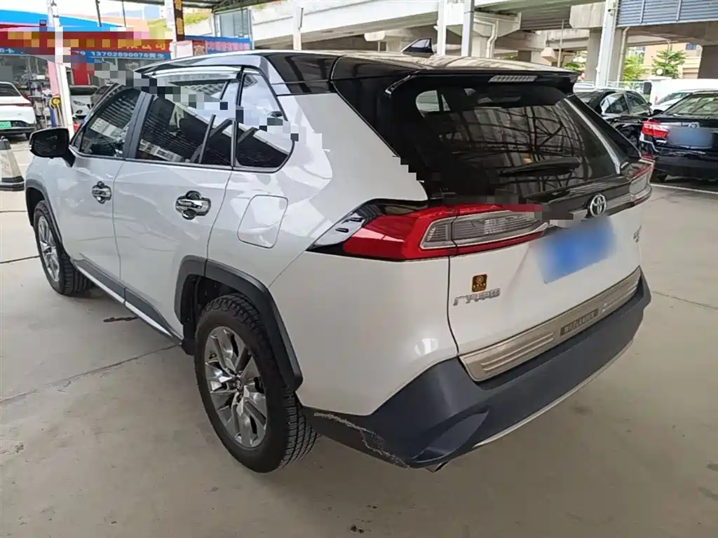 Toyota Wildlander 2021 2.0L CVT 4WD Luxury Edition фото 5