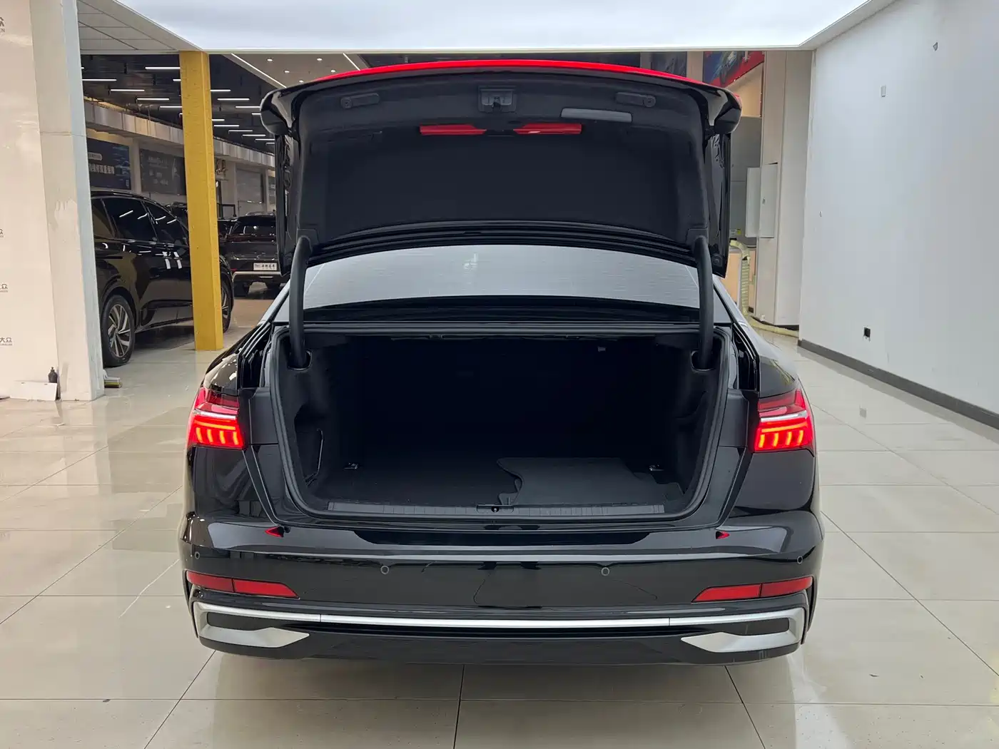 Audi A6L 2024 40 TFSI Luxury Dynamic фото 18