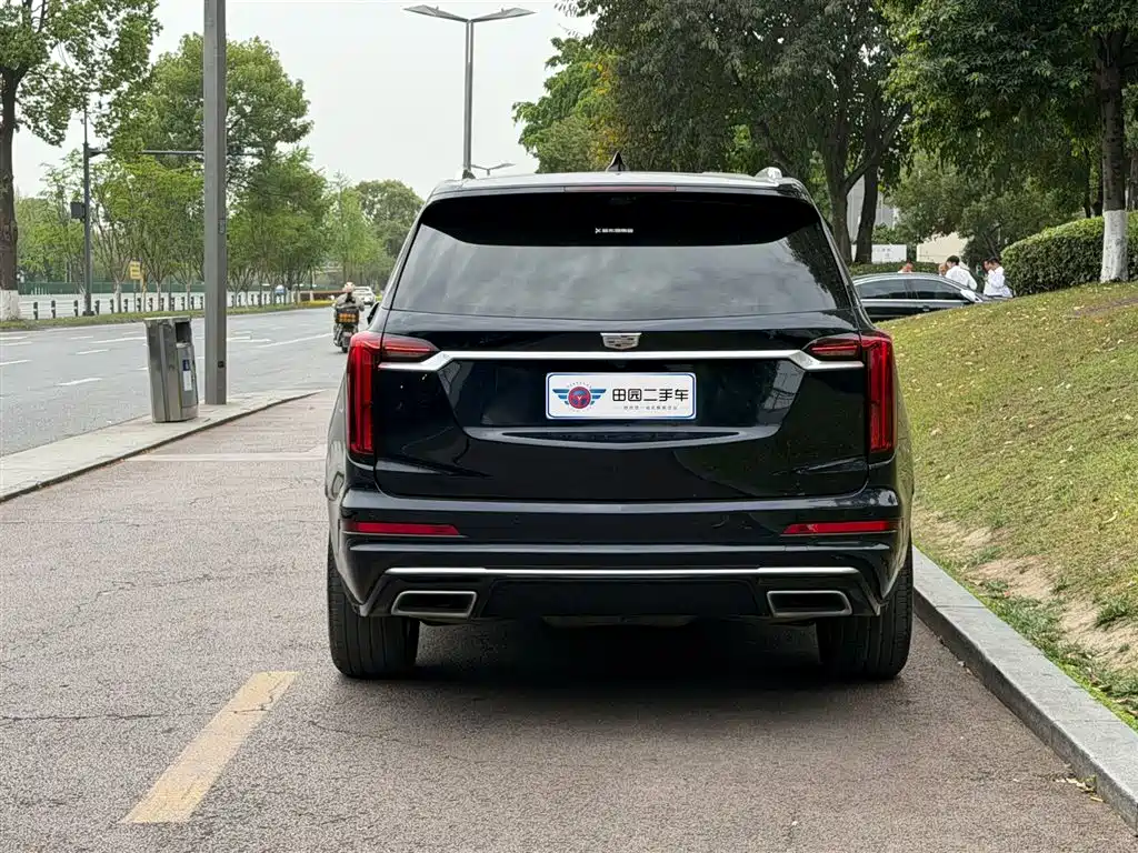 Cadillac XT6 2022 2.0T 7-Seater 4WD Luxury Edition фото 5