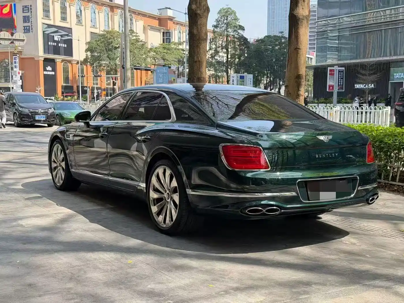 2025 Bentley Flying Spur