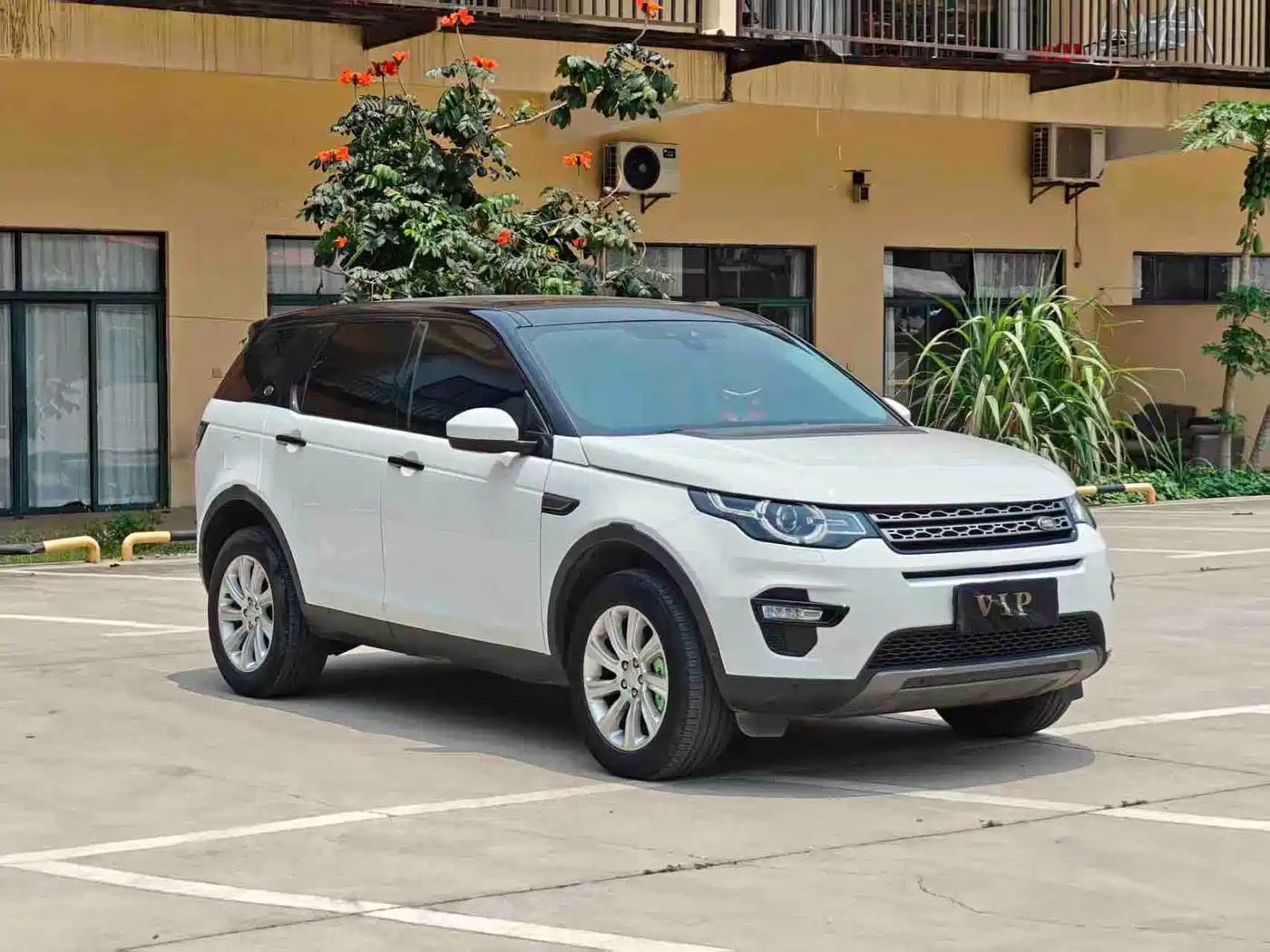 Land Rover Discovery Sport 2019 240PS SE Edition China V фото 3