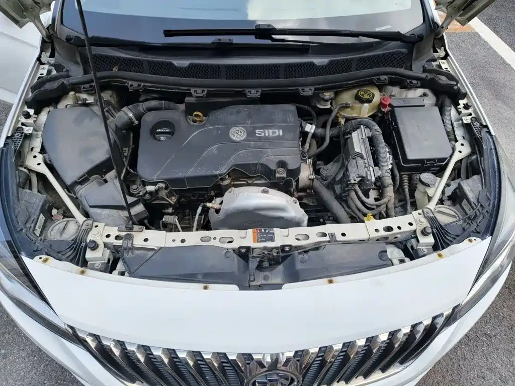 Фото 17 - Buick Verano