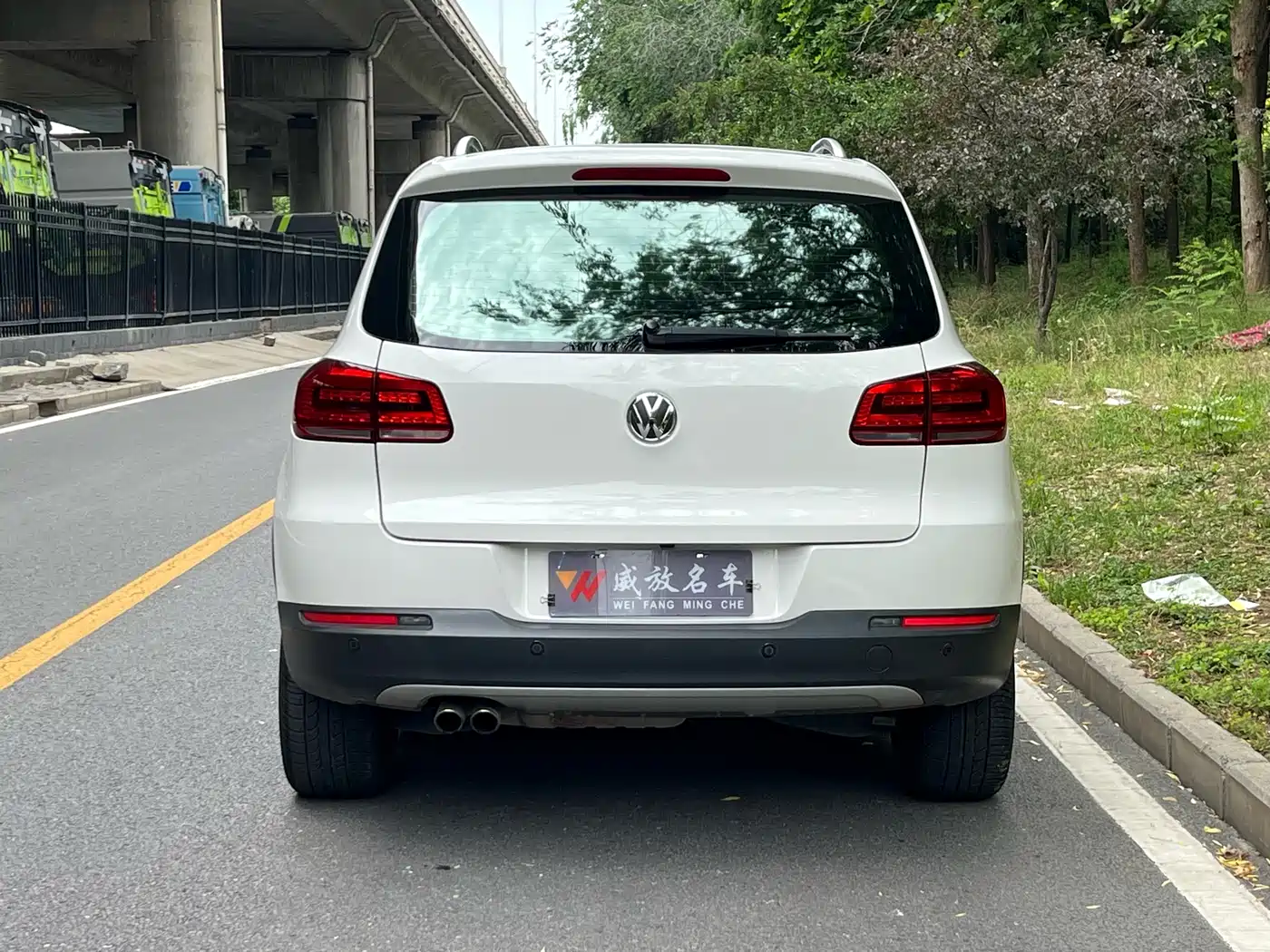 Volkswagen Tiguan 2015 1.8TSI Automatic 4WD Highline фото 3