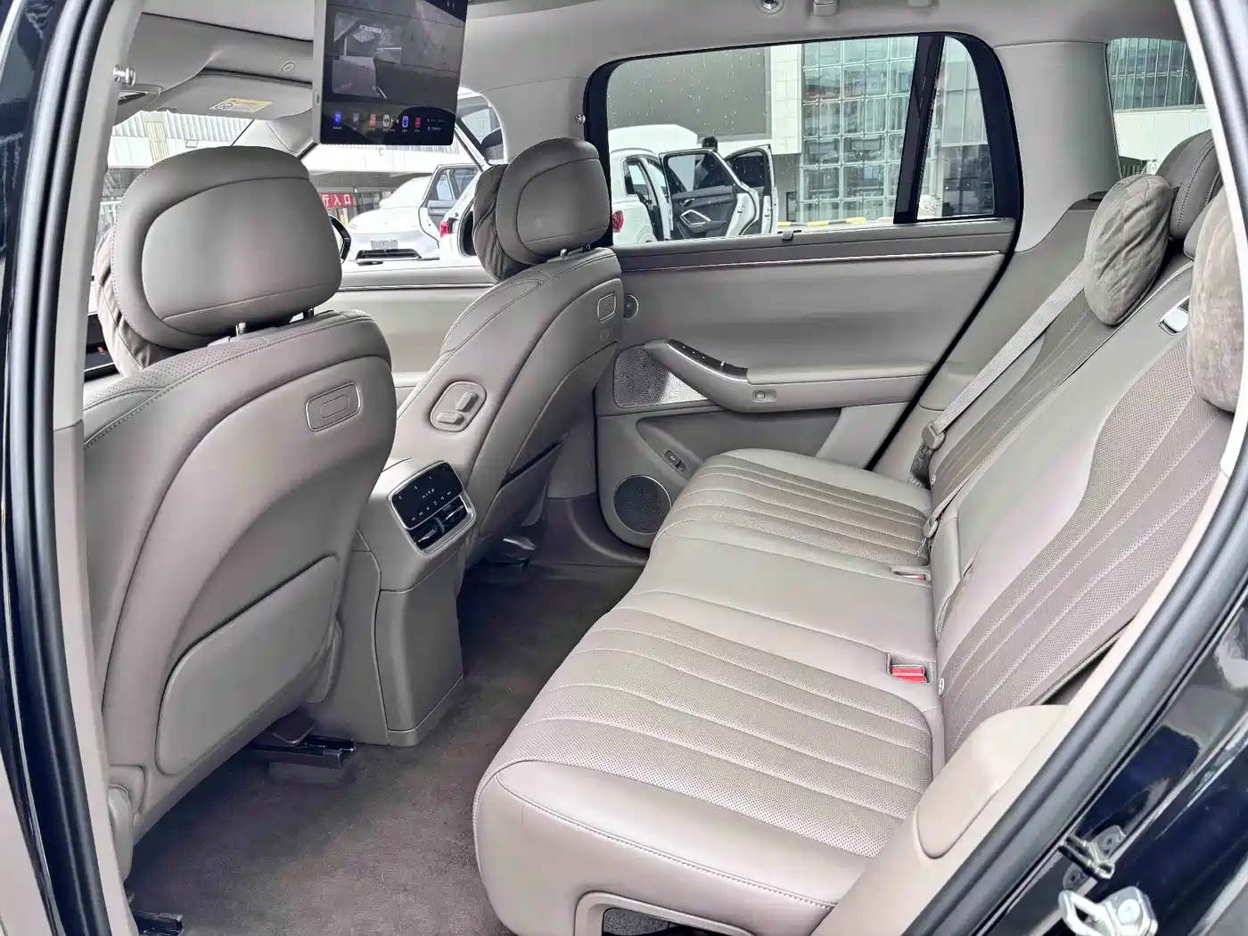 AITO Wenjie AITO M7 2026 Extended Range Ultra AWD 5-Seater фото 22