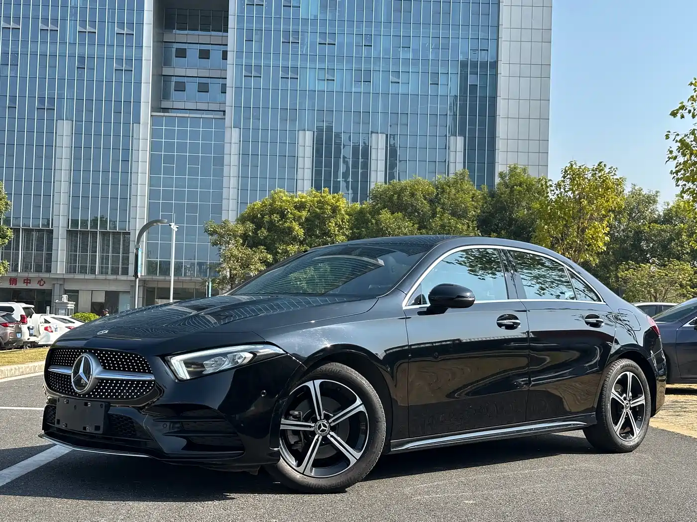 Mercedes-Benz A-Class 2022 Facelift III A 200 L Sport Sedan Fashion