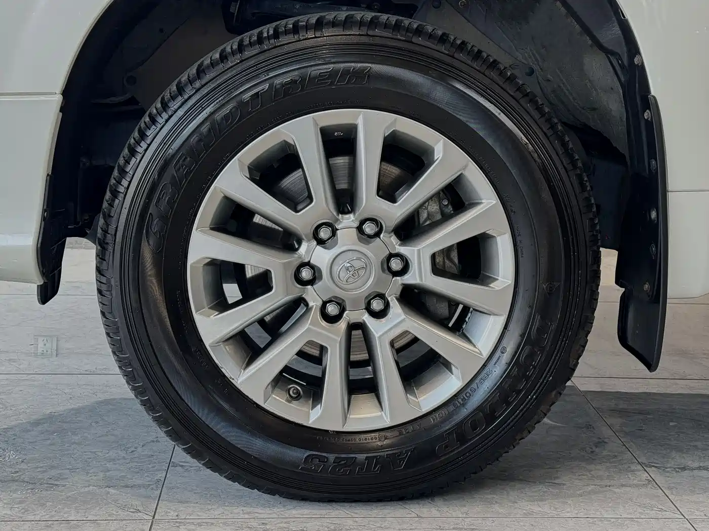 Toyota Prado 2019 3.5L Automatic TX-L Zunxiang Edition with Rear-mounted Spare Tire фото 5