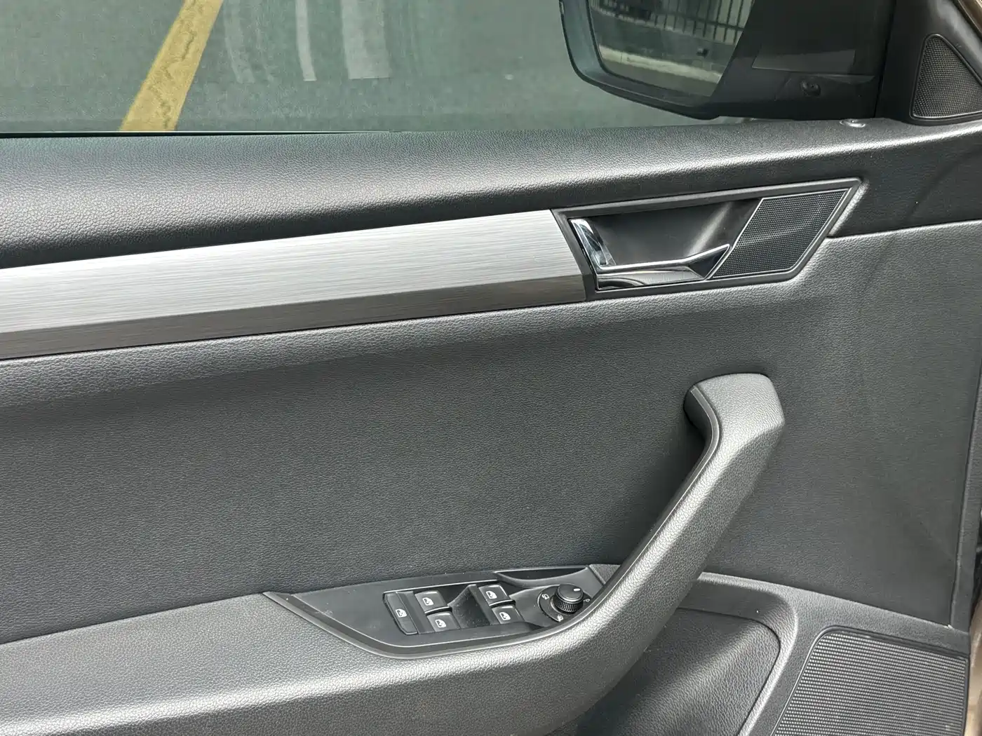 Škoda Superb 2016 TSI330 DSG Pioneer Edition фото 11