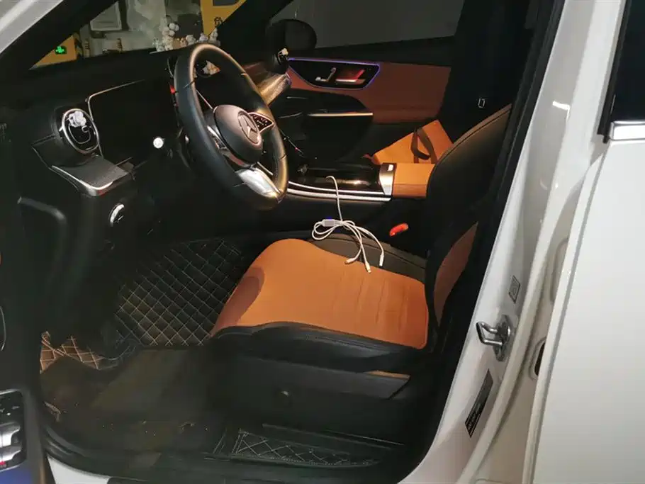 Mercedes-Benz GLC 2023 GLC 260 L 4MATIC Sport 5-seater фото 9