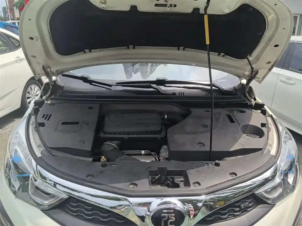 BYD Yuan 2016 1.5TID Automatic Luxury фото 20