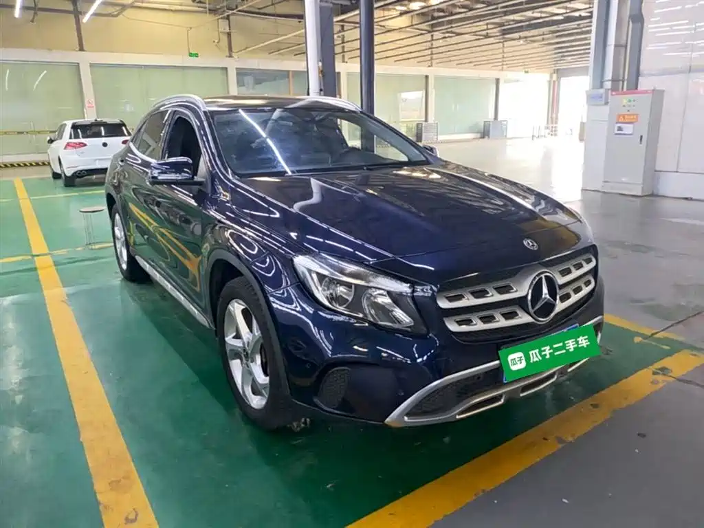 Mercedes-Benz GLA 2017 GLA 200 Dynamic фото 4