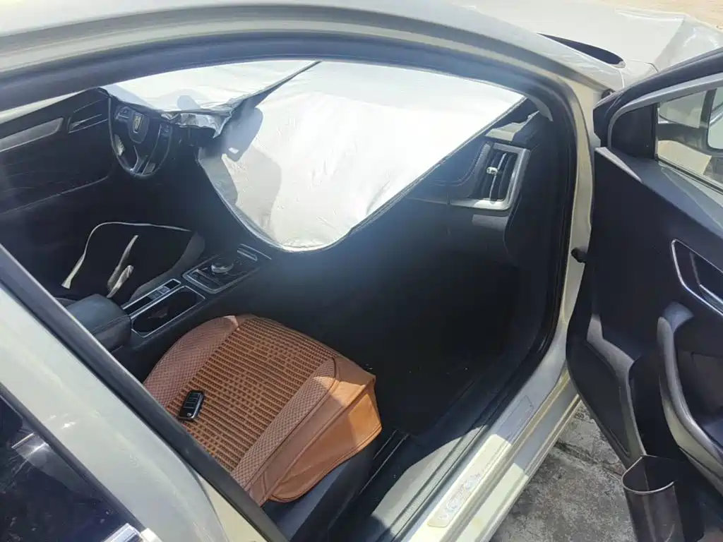 Roewe i6 New Energy 2019 2017 45T Hybrid Connected Smart Enjoyment Edition