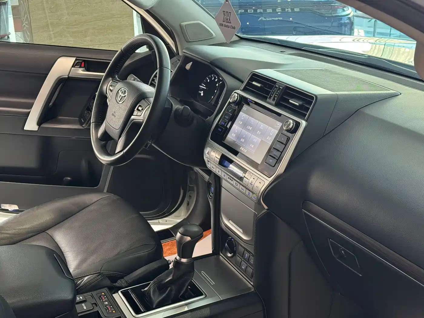 Toyota Prado 2019 3.5L Automatic TX-L Zunxiang Edition with Rear-mounted Spare Tire фото 10
