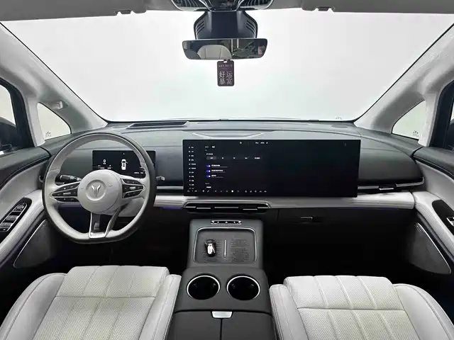 Voyah Auto Voyah Dreamer 2025 PHEV AWD Flagship Kunpeng Edition фото 8
