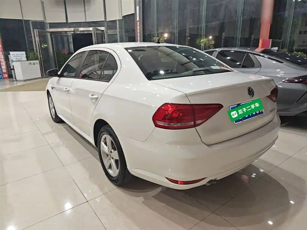 Volkswagen Lavida 2017 1.6L Automatic Trend Edition фото 5