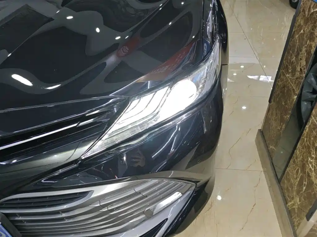 Toyota Camry 2018 2.0G Luxury Edition фото 24
