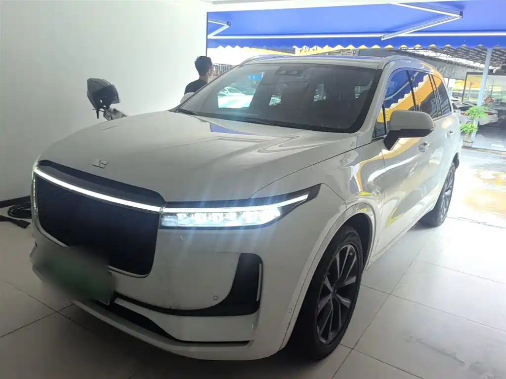 Li Auto Li ONE 2020 Extended Range 6-seater