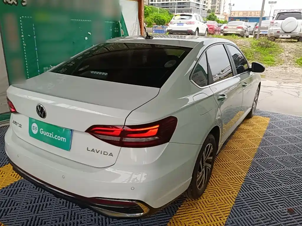 Volkswagen Lavida 2024 Model 1.5L Automatic Starlight 5 Million Edition фото 7