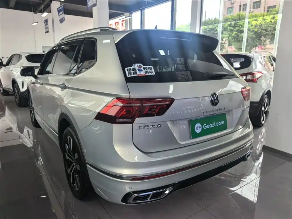 Volkswagen Tiguan L 2022 330TSI Auto 2WD R-Line Premium Edition фото 23