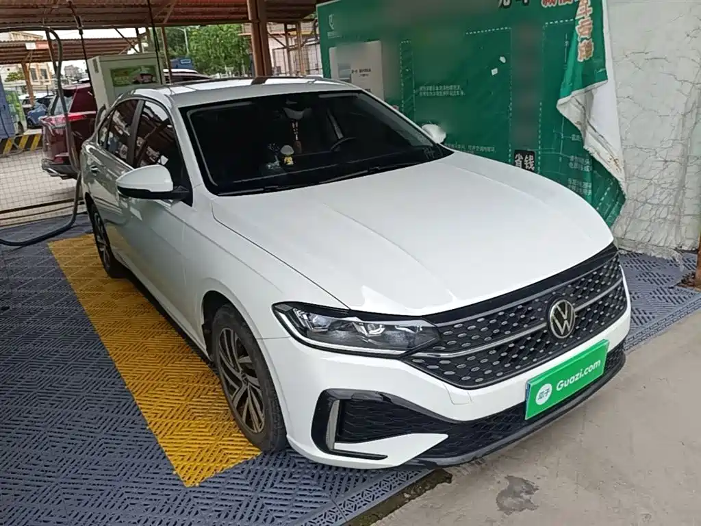 Volkswagen Lavida 2024 Model 1.5L Automatic Starlight 5 Million Edition фото 4