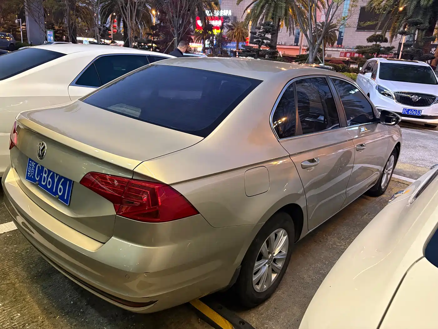 Volkswagen Bora 2018 1.5L Automatic Fashion фото 15