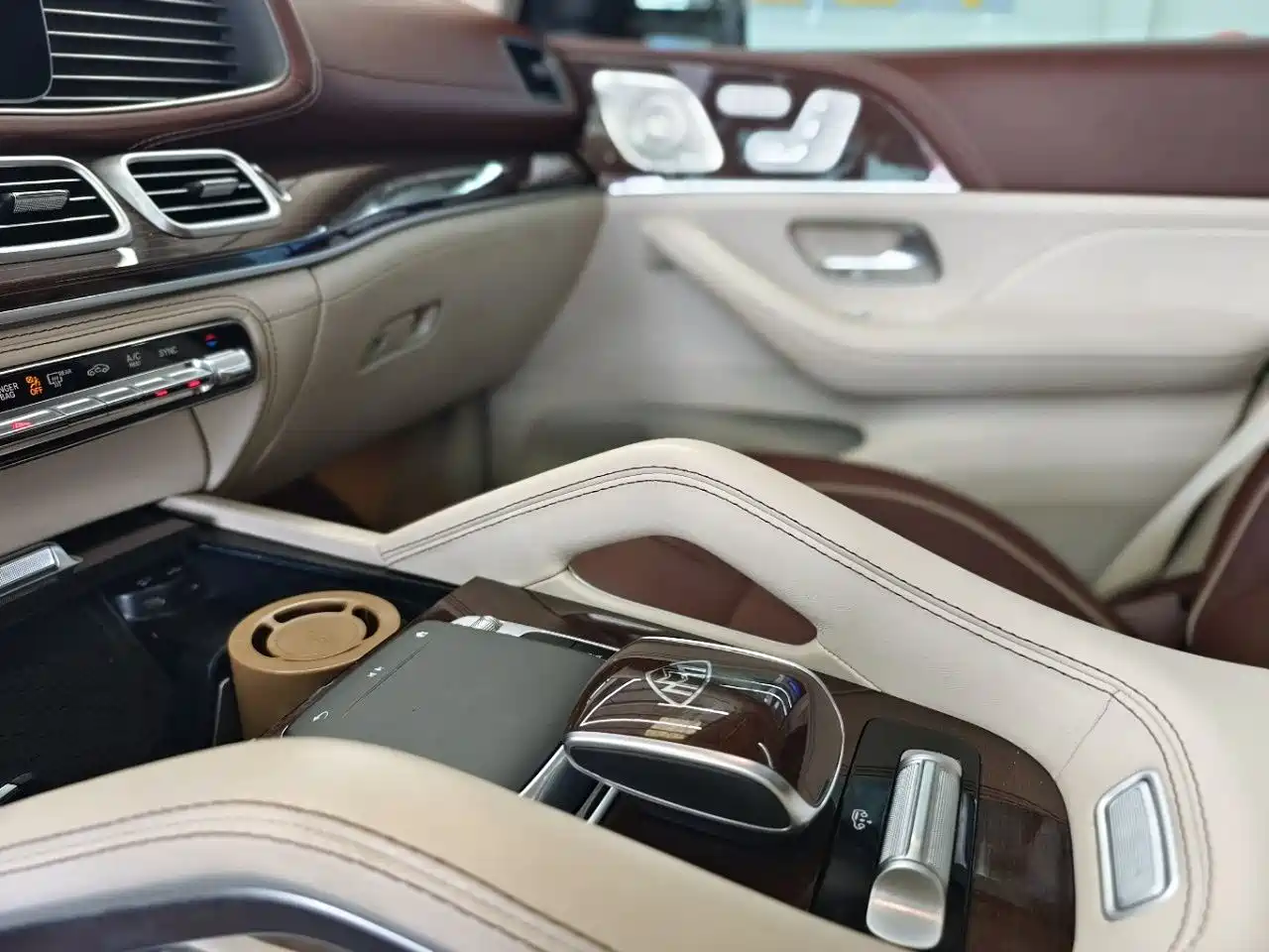 Mercedes-Benz Maybach GLS 2022 GLS 480 4MATIC фото 21