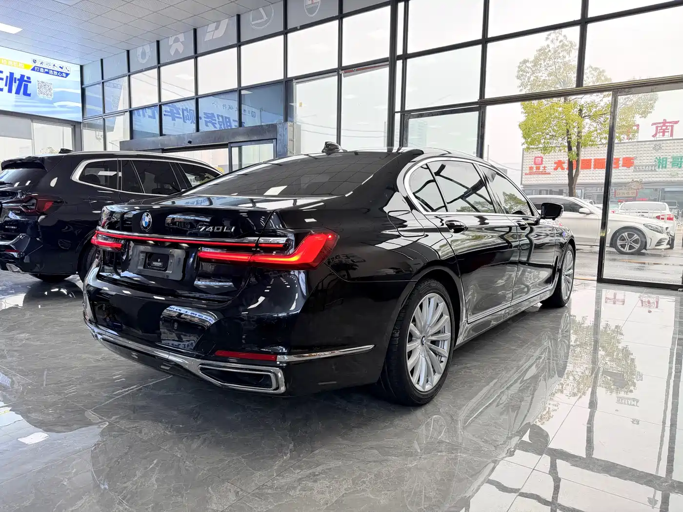 BMW 7 Series 2019 730Li Luxury Package фото 4