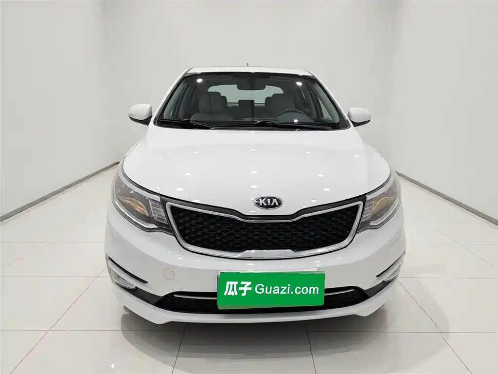 Kia K2 2015 Hatchback 1.4L MT GLS Cool Edition фото 3