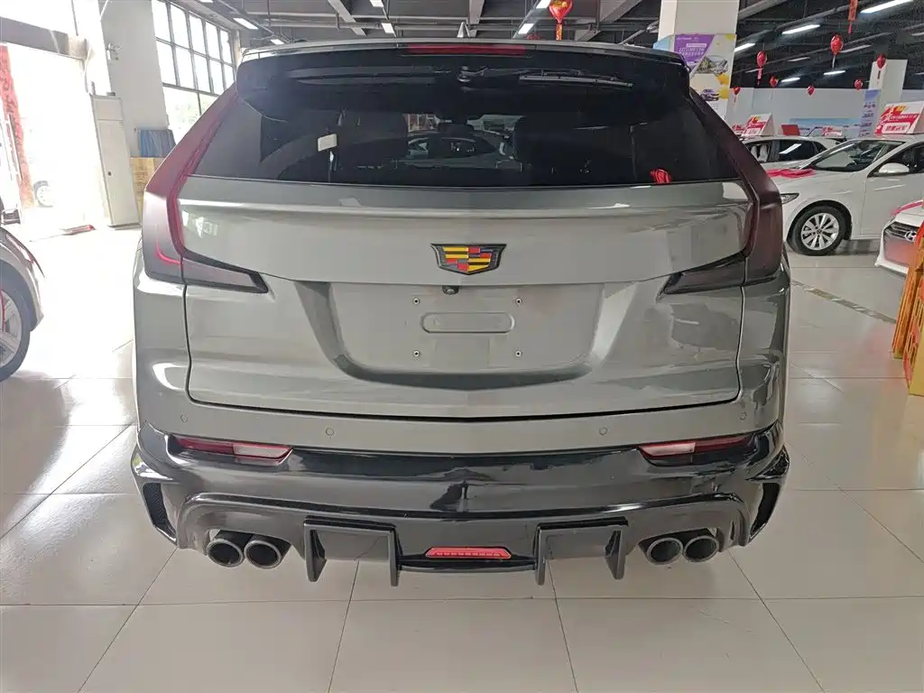 Cadillac XT4 2018 28T FWD Leading Edition фото 6