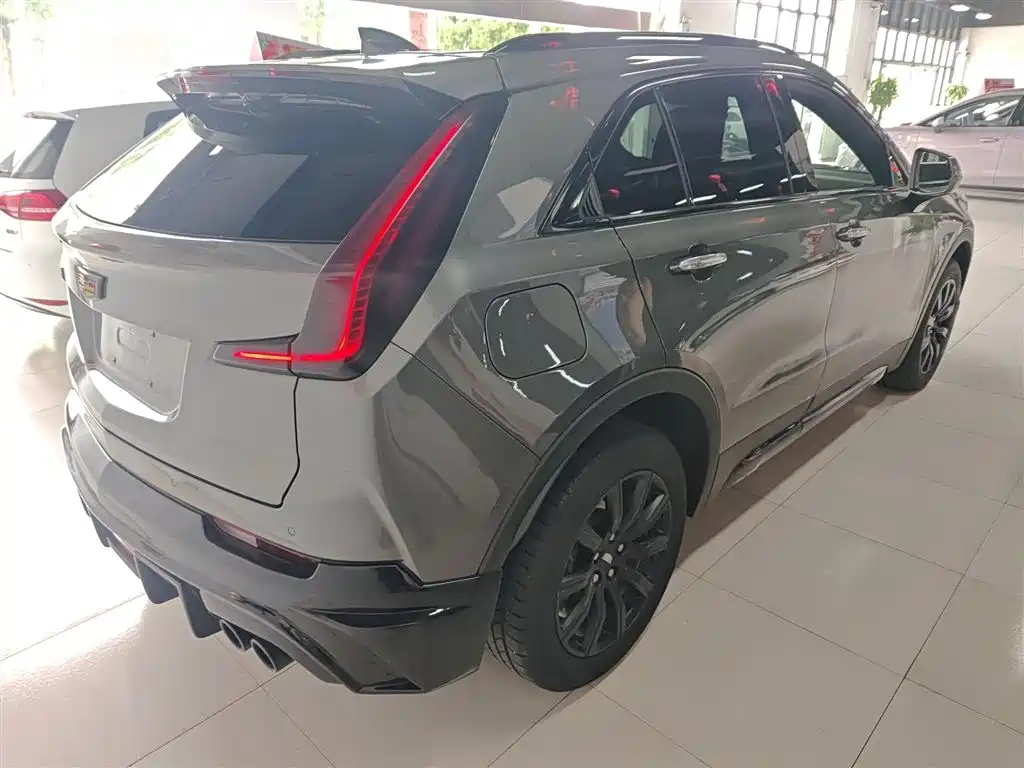 Cadillac XT4 2018 28T FWD Leading Edition фото 7