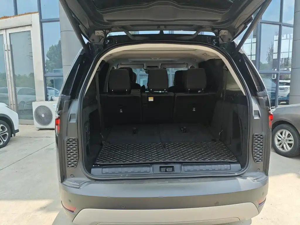 Land Rover Discovery 2024 2024 Model 360PS S