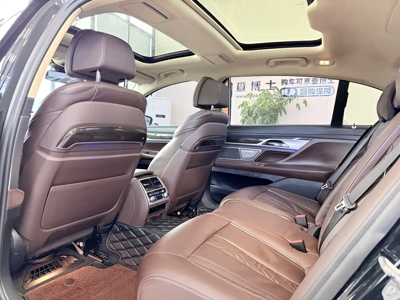 BMW 7 Series 2019 730Li Luxury Package фото 8