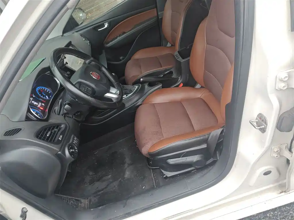 Fiat Viaggio 2018 2017 1.4T Auto Power Edition