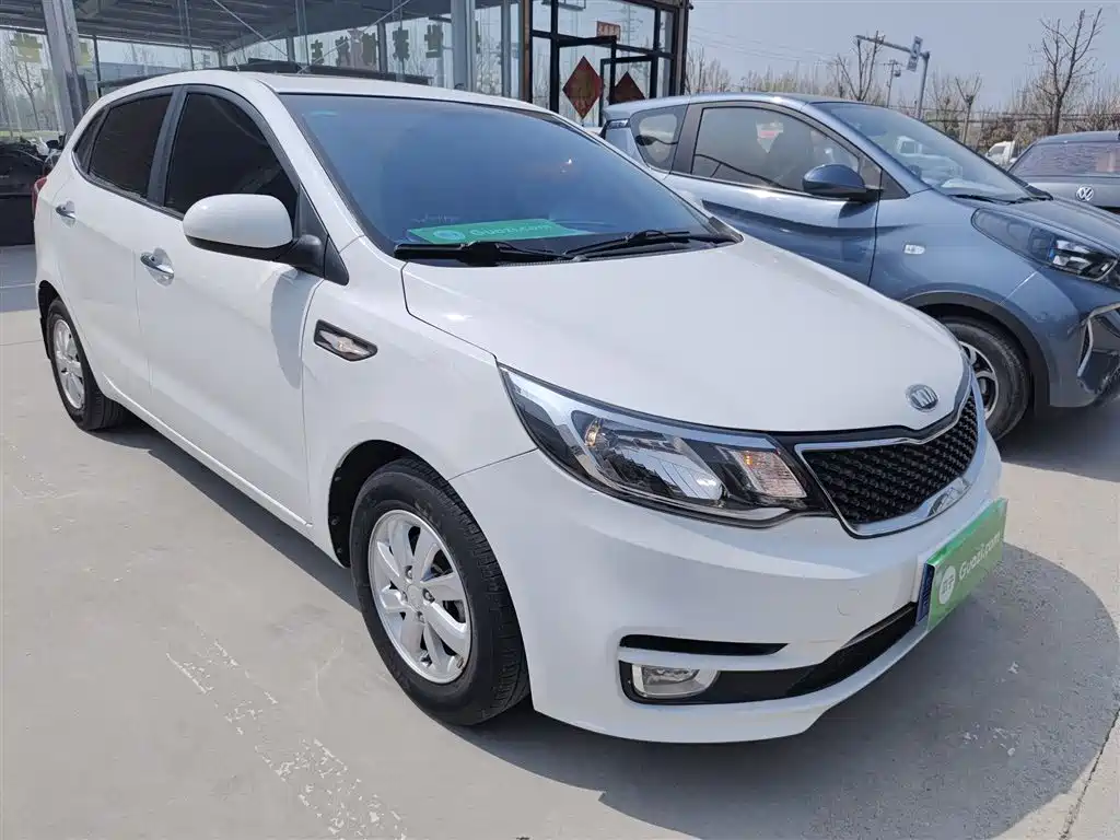 Kia K2 2015 Hatchback 1.4L MT GLS Cool Edition фото 22