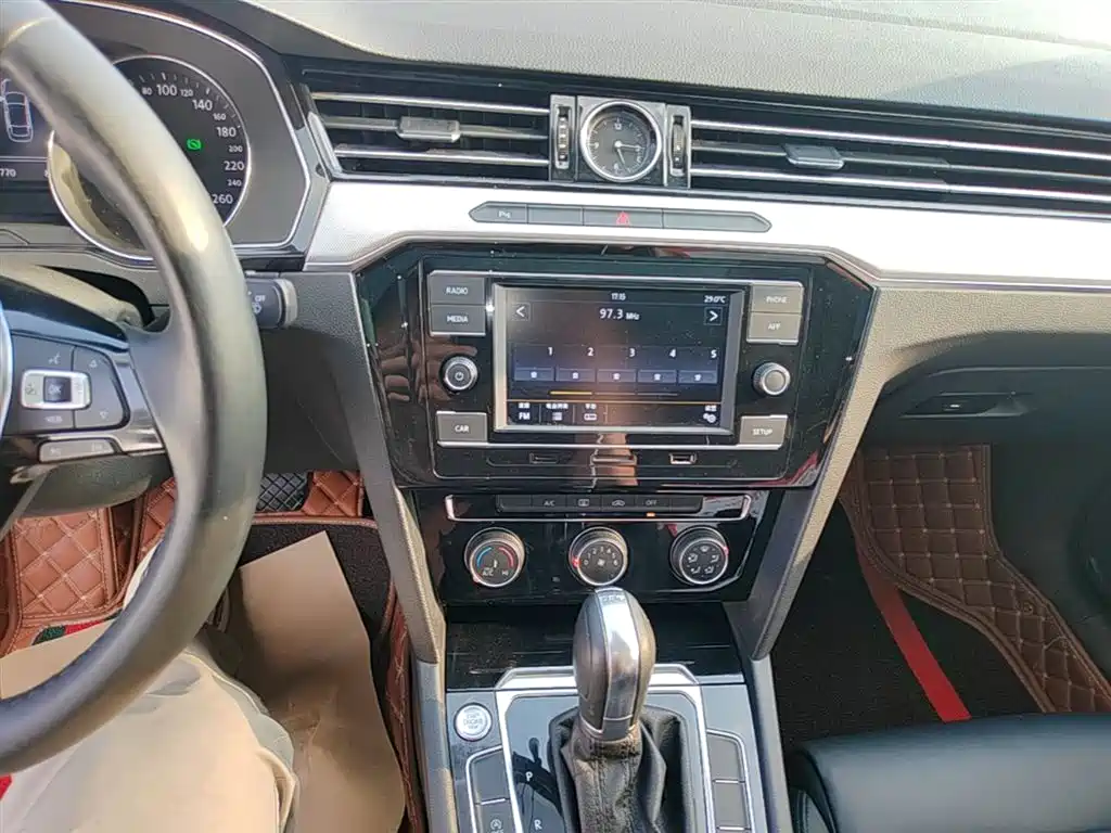 Volkswagen Magotan 2019 330TSI DSG Leading China V фото 9