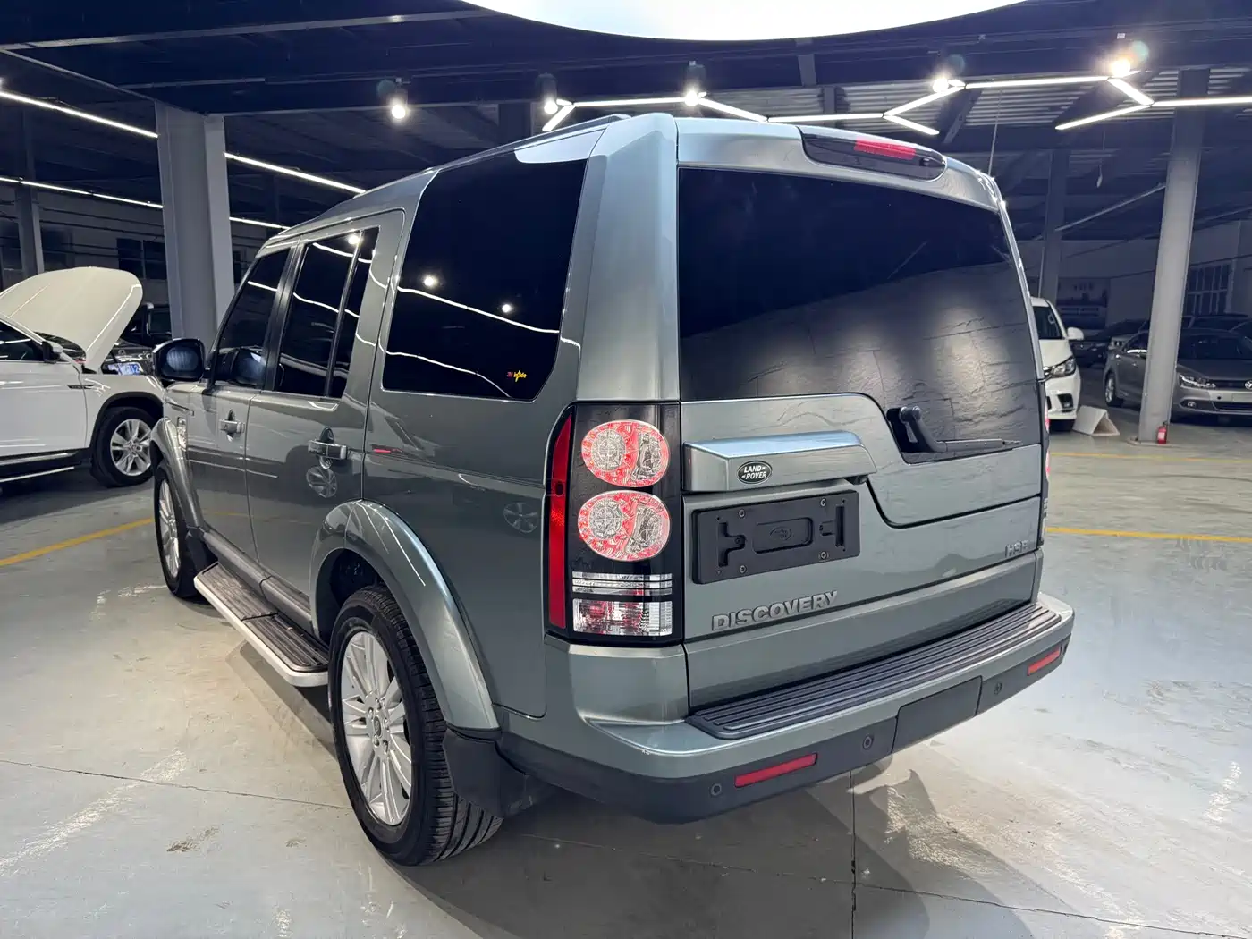 Land Rover Discovery 2016 3.0 SC V6 HSE фото 23